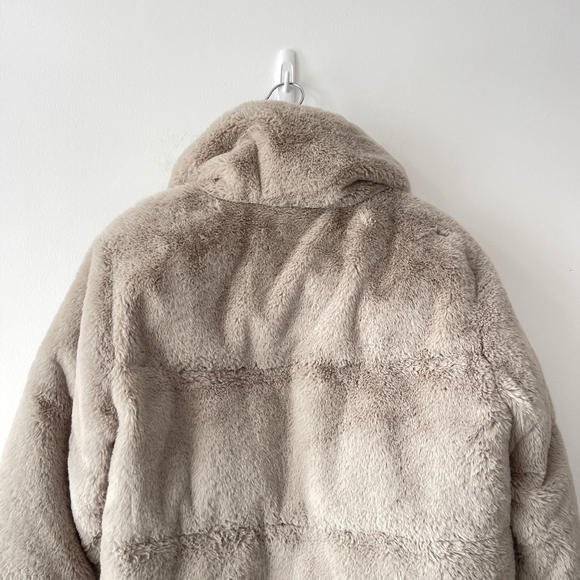 Abercrombie & Fitch Faux Fur Mini Puffer Jacket Gray Size Small - Picture 5 of 8